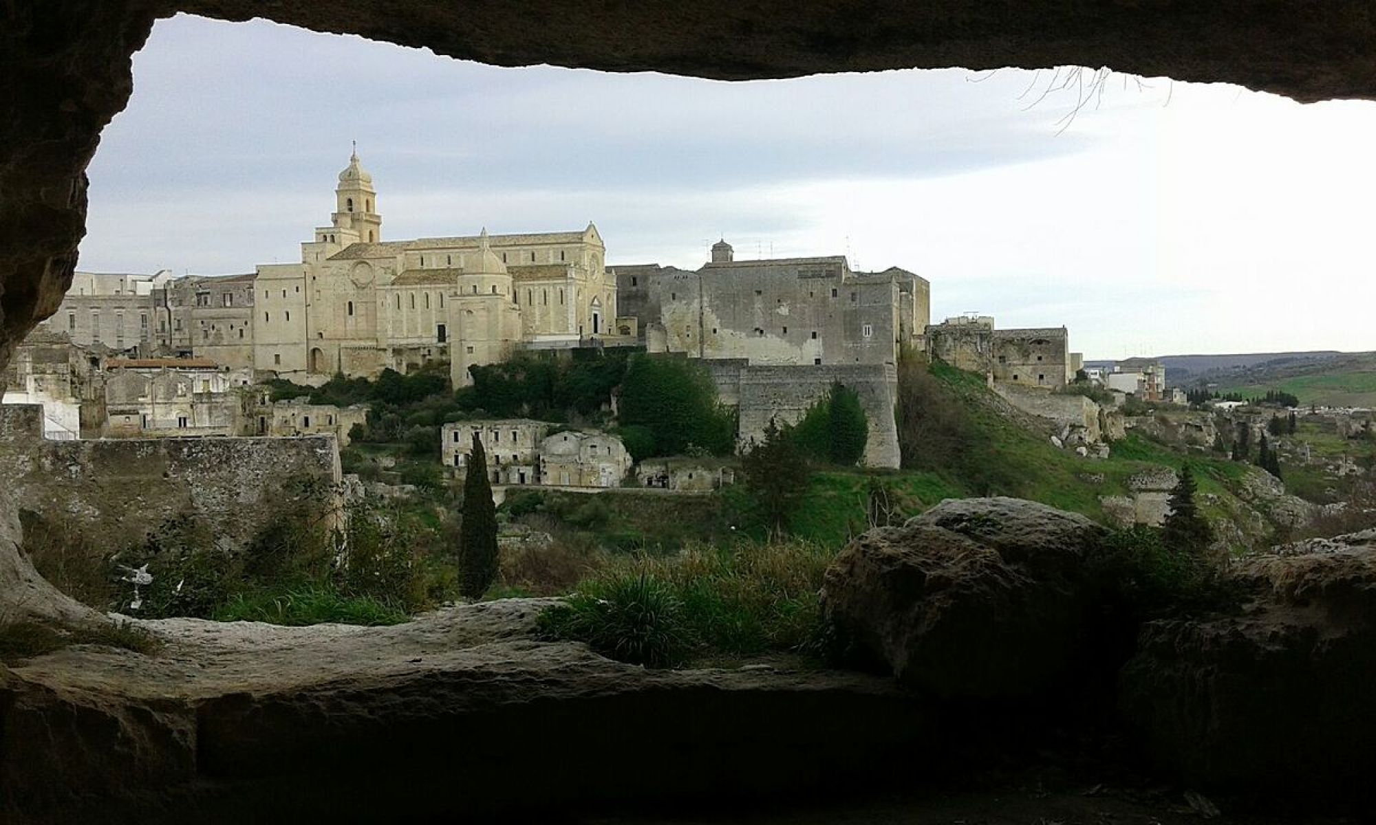 Vista della cattedrale S. Maria Assunta di Gravina in Puglia